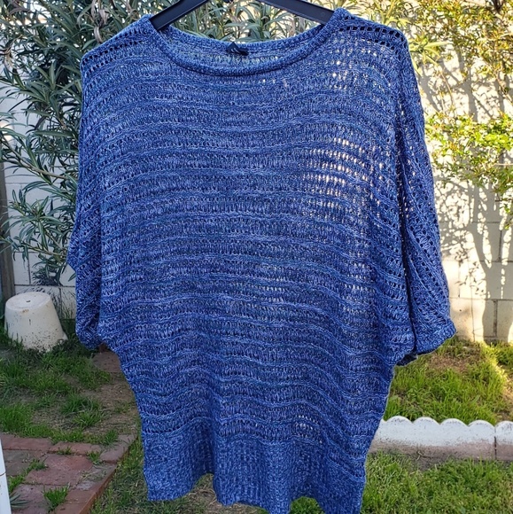 Knit top - Picture 1 of 2